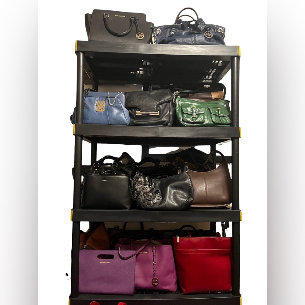 Handbags For Sale Live Auction 10/20/24 6pm